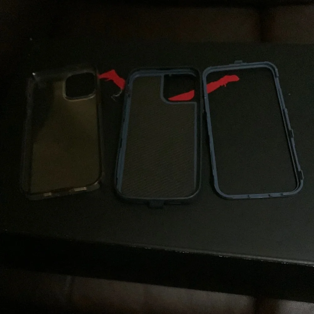 Selling iPhone 12 Pro in very good condition any questions feel free to ask.😊